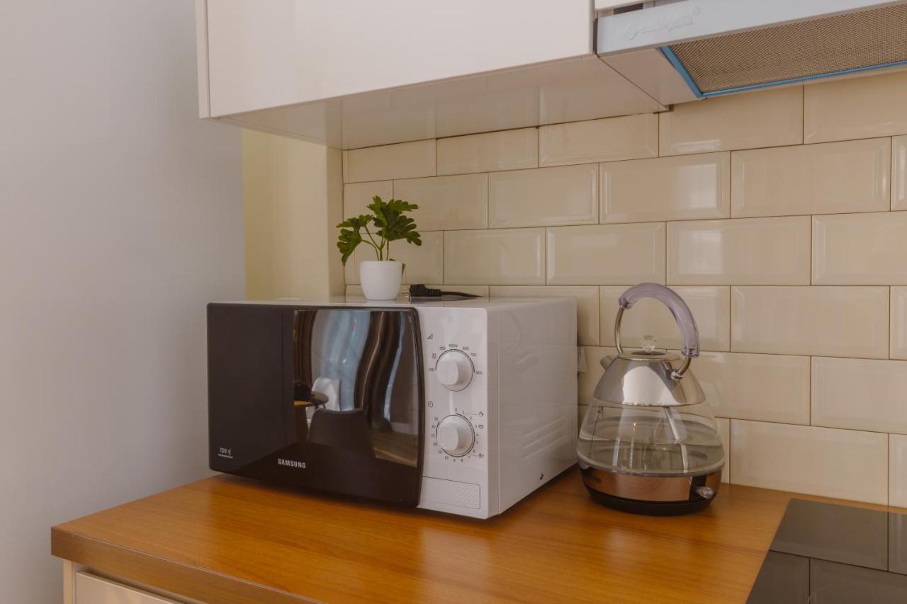 Four Season Apartment Батуми Екстериор снимка